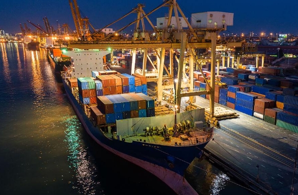 青島貨代成為了連接海陸、促進全球貿(mào)易往來的重要橋梁