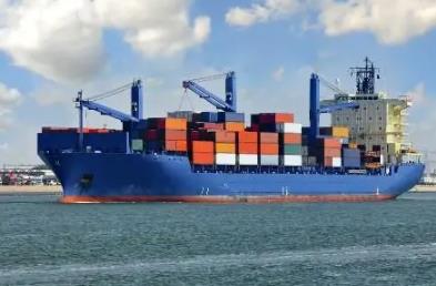 國際海運費并不是一成不變的，還受到很多因素的影響