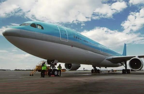 馬來西亞空運(yùn)貨代行業(yè)的挑戰(zhàn)與應(yīng)對(duì)措施有哪些？