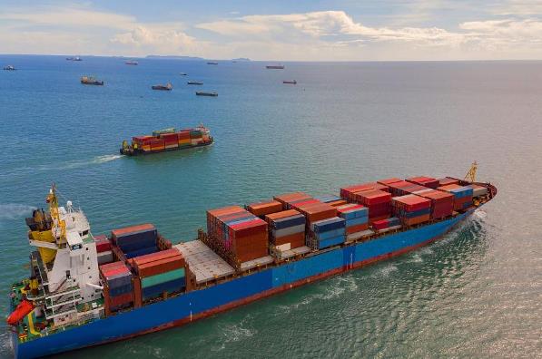 國(guó)際貨代為國(guó)際貿(mào)易活動(dòng)提供全方位的物流服務(wù)