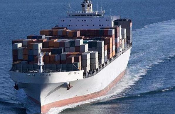 菲律賓物流發(fā)揮著橋梁的作用，推動著菲律賓經(jīng)濟(jì)的蓬勃發(fā)展