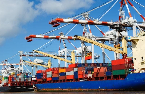 在這個(gè)全球化的大潮中，國(guó)際貨運(yùn)代理扮演著越來(lái)越重要的角色