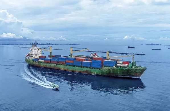 隨著全球貿(mào)易的深入發(fā)展，俄羅斯貨運代理行業(yè)有望繼續(xù)保持繁榮發(fā)展