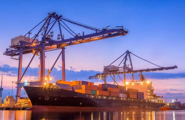 上海貨代公司不斷探索新的服務模式，以滿足客戶日益多樣化的需求