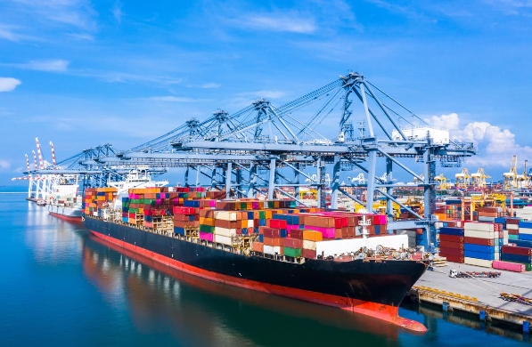 海運(yùn)貨代作為國(guó)際貿(mào)易的重要組成部分，其發(fā)展前景廣闊