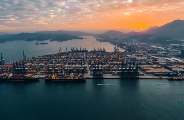 印尼物流不僅僅是貨物的簡單搬運，更是一項挑戰(zhàn)與機遇并存的事業(yè)