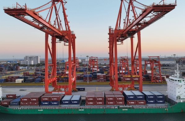 國(guó)際貨代作為連接國(guó)內(nèi)外貿(mào)易的橋梁，其重要性日益凸顯