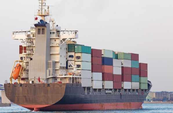 美國空運(yùn)的現(xiàn)狀、特點(diǎn)及其對全球經(jīng)濟(jì)的影響有哪些？