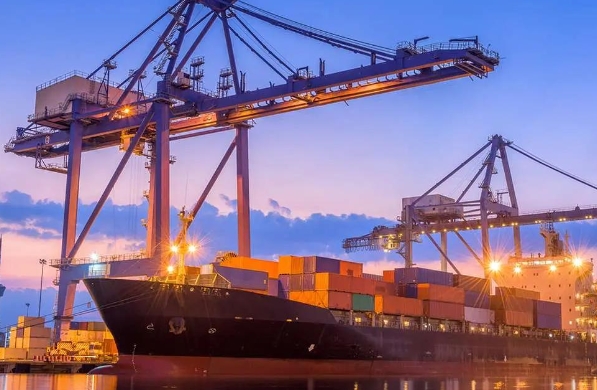 盡管面臨諸多挑戰(zhàn)，但俄羅斯貨代行業(yè)也孕育著新的機(jī)遇