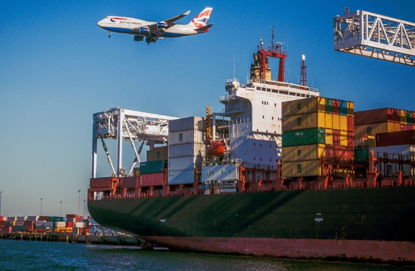 海運(yùn)是中東貿(mào)易主要運(yùn)輸方式之一，在貨代領(lǐng)域展現(xiàn)出卓越的專業(yè)能力